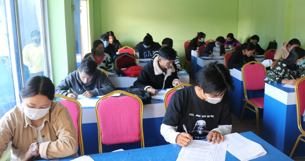 धरानको युएन कलेजमा बिबिएसको प्रवेश परीक्षा शुरु