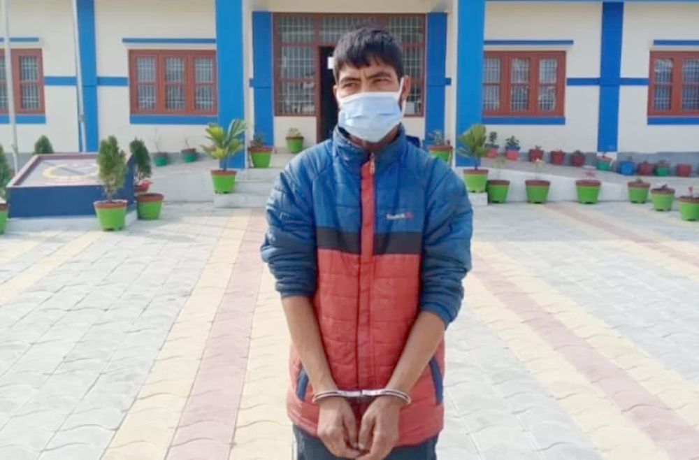 आफ्नै बुबाको घाँटी थिचेर हत्या