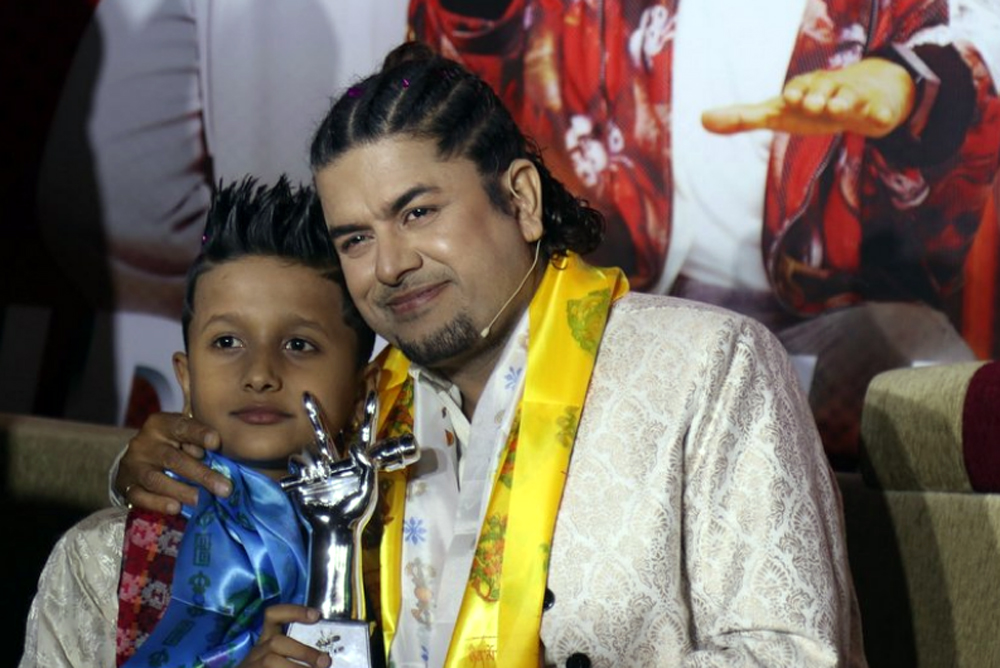 झापाका जेनिस उप्रेती बने ‘द भ्वाइस किड्स’
