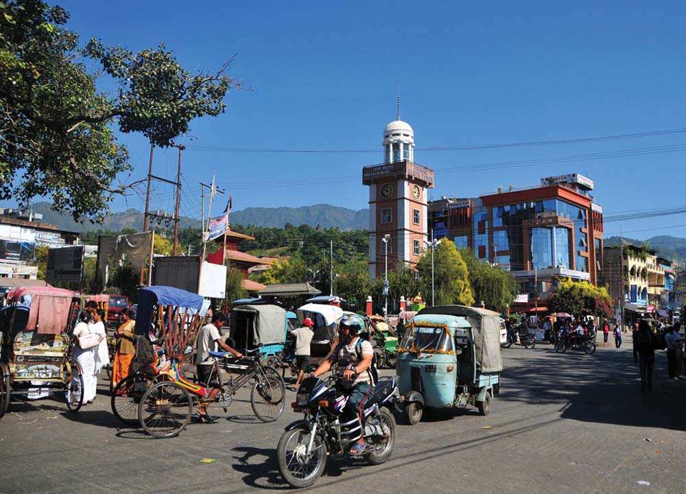धरानको जनसंख्या १ लाख ७३ हजार ९६