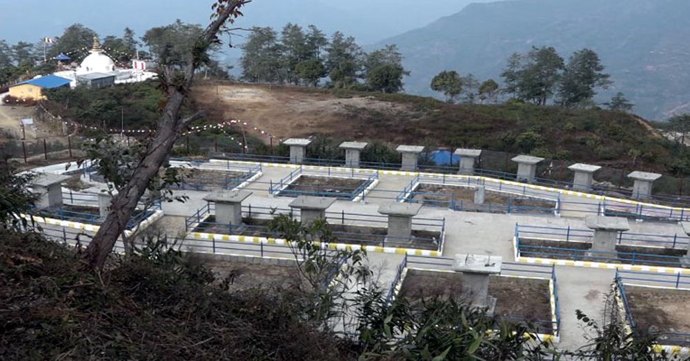 भेडेटारनजिकको पर्यटकीय नाम्जेको सङ्ग्रहालय लथालिङ्ग