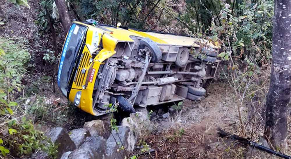 अपडेट: धरानको आइडियल स्कुलको बस दुर्घटना