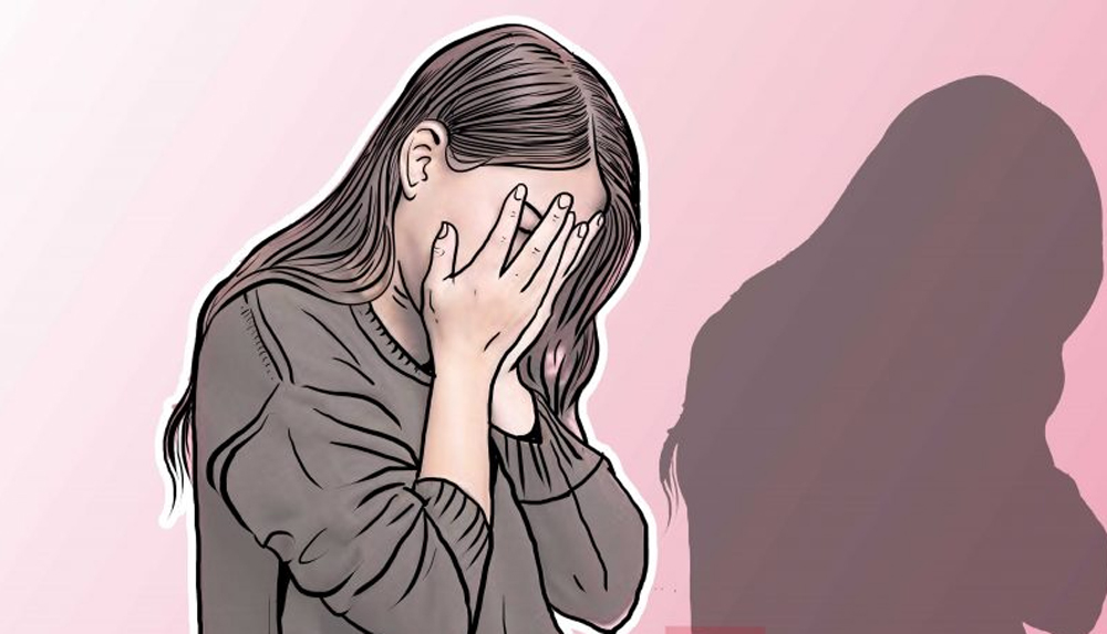 १९ वर्षीया किशोरी बलात्कृत