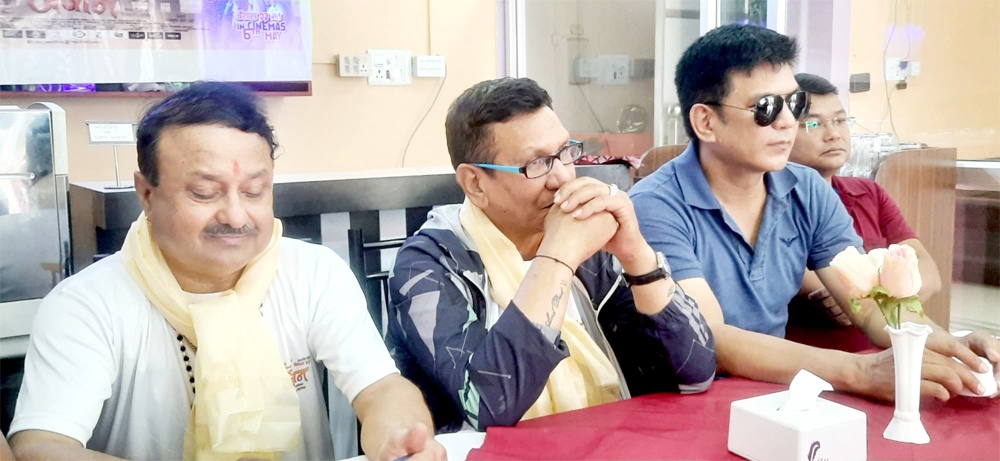 ‘लक्का जवान’ को प्रचारका लागि धरान आइपुगे कलाकार
