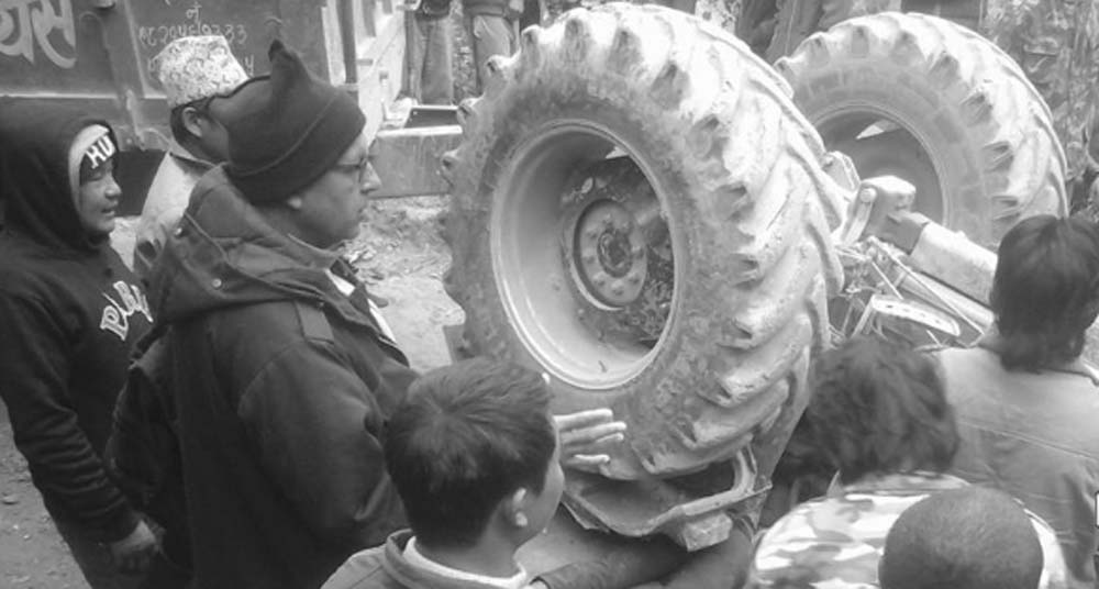 ट्याक्टरको स्ट्रिङमा च्यापिएर मृत्यु