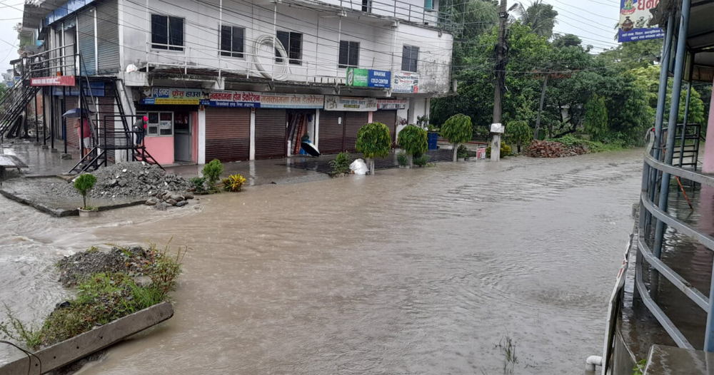 प्रदेश १ मा निरन्तर वर्षा, तीन जिल्ला जलमग्न