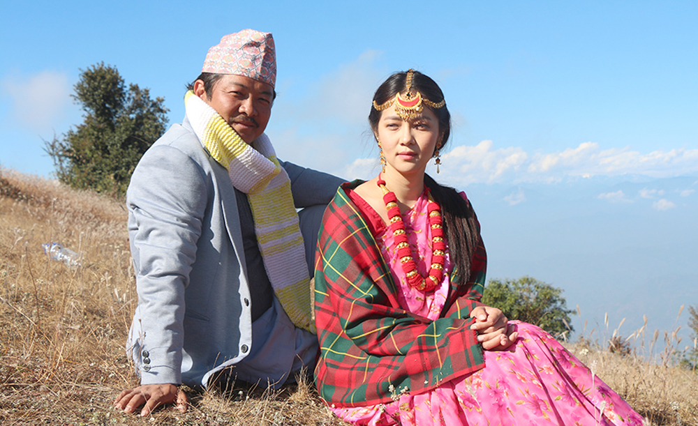धरानमा दयाहाङ, मिरुनालगायतका कलाकारसँगै बसेर जारी फिल्म हेर्न पाइने
