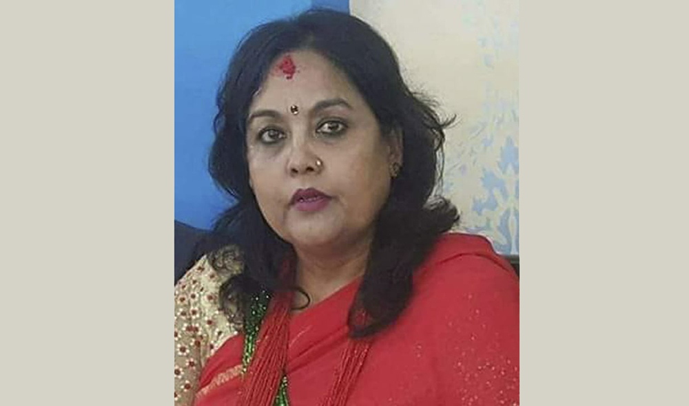 पक्राउ परेको १२ दिनपछि पति बालकृष्णलाई भेट्न प्रहरी कार्यालय पुगिन् मञ्जु खाण