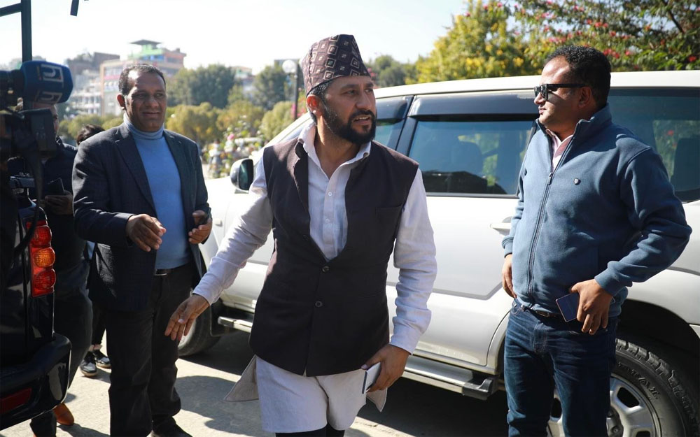 हर्क र बालेनलाई जोड्न सके हुन्थ्यौं: रवि लामिछाने