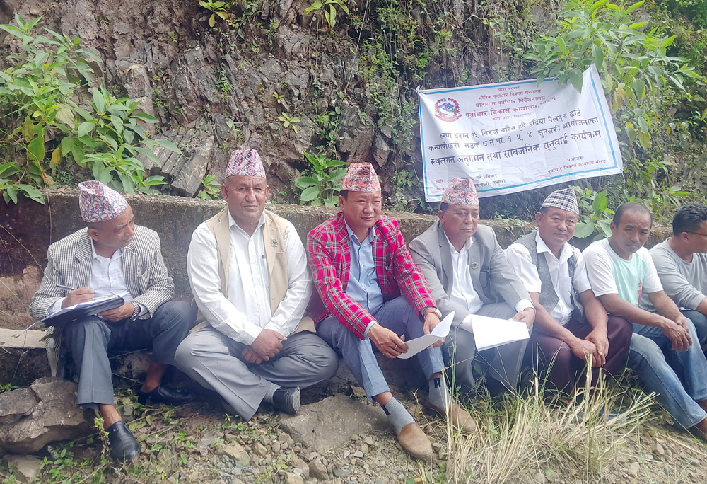 धरानको निराजन वस्ती–कन्यापोखरी सडकः वर्षौ बित्यो बनेन, कालोसूचीमा राखेर कारवाहीको तयारी