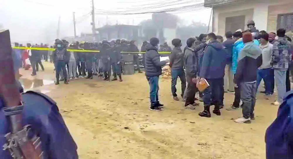 छोराले हाँकेको मोटरसाइकल दुर्घटनामा बुबाको मृत्यु, पैदलयात्रीलाई ठक्कर दिँदा मृत्यु