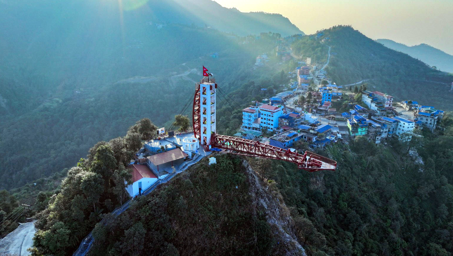 भेडेटारमा स्काइवाकले तान्यो पर्यटक, होटल चलायमान
