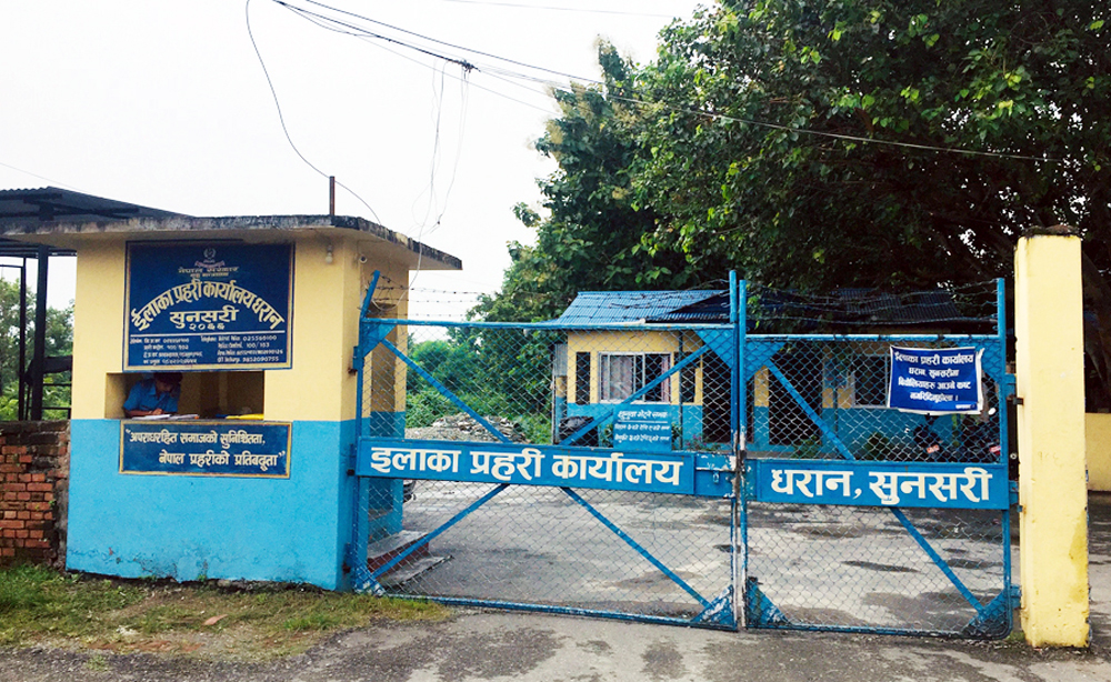 धरानमा धारिलो हतियार प्रहार, दुईजनामध्ये एकजना गम्भीर, तत्कालै खुकुरीसहित एकजना समातिए