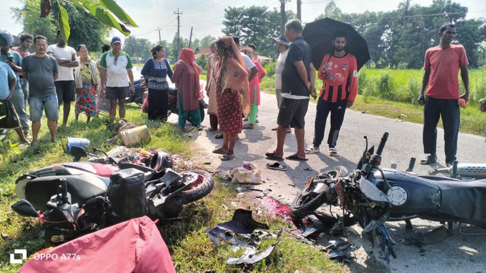 स्कुटी दुर्घटनामा परी युवतीको ज्यान गयो