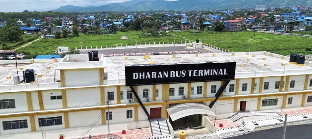 अन्ततः धरानको स्मार्ट बसपार्क विवाद समाधानपछि असार १ गतेदेखि सञ्चालनमा आउने