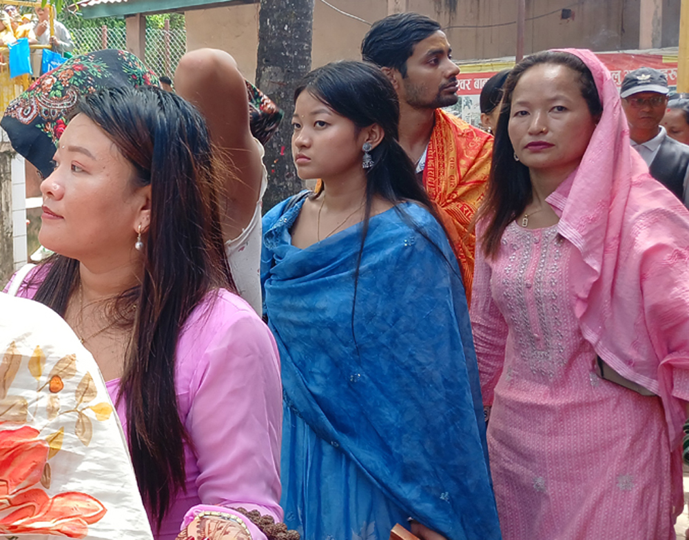 धरानको पिण्डेश्वरमा लोकल बम