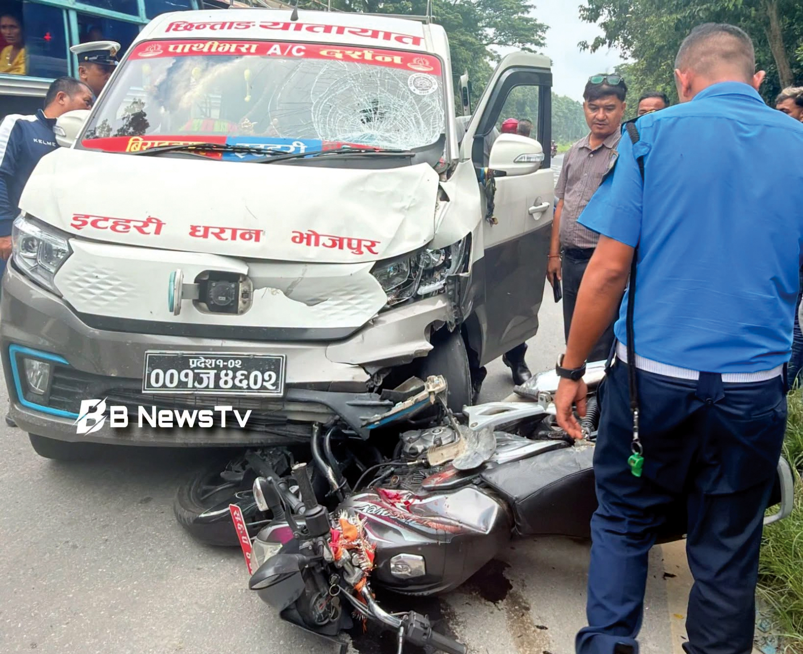 धरानमा इभीको ठक्करले ड्युटीमा रहेका प्रहरी हवल्दार गम्भीर