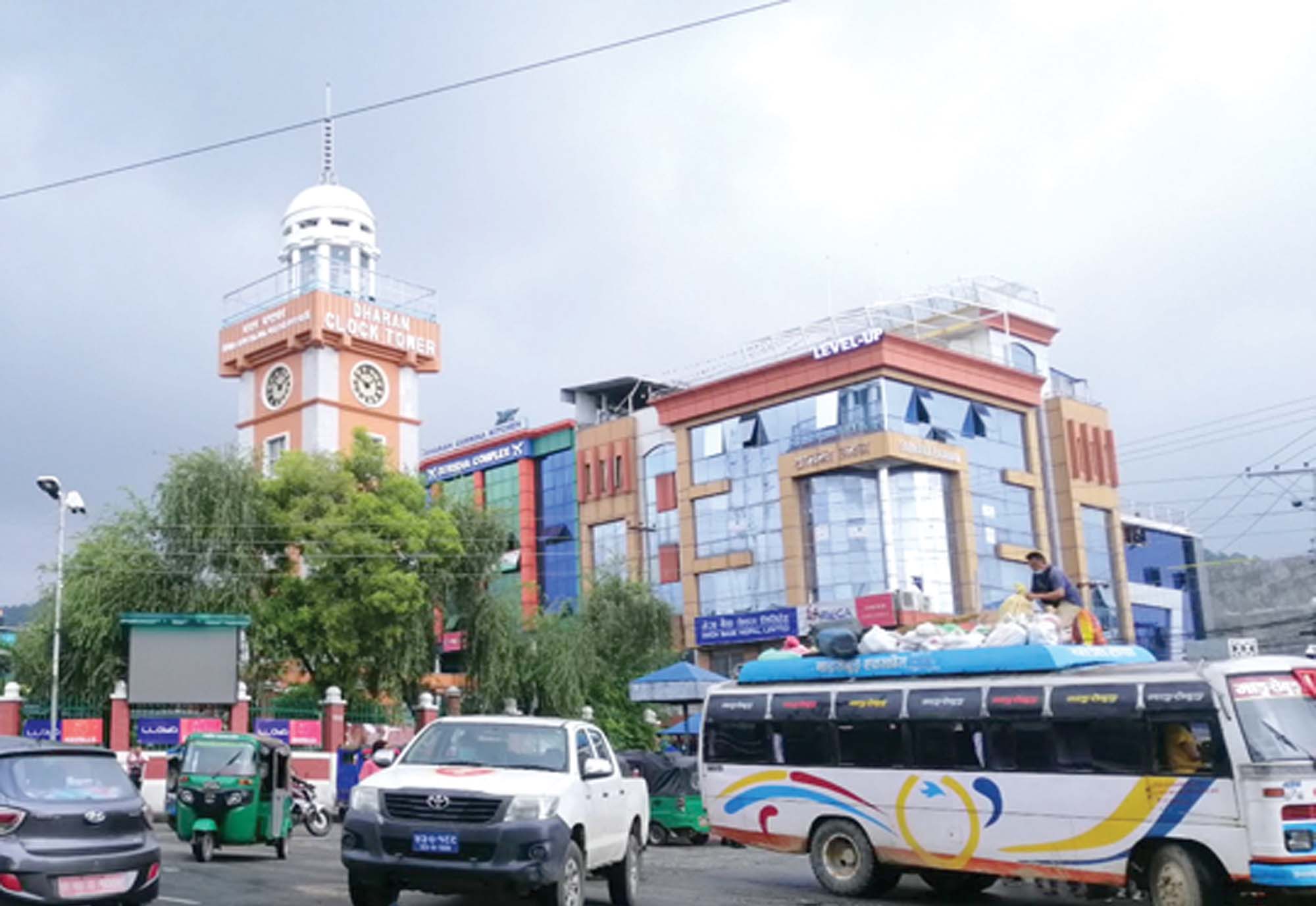 धरानदेखि जाने सवारी साधन राति सञ्चालनमा रोक