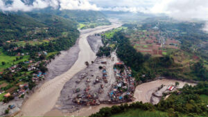 अब कोशी प्रदेशसहितका जोखिमका हिमताल फुटाएर जलस्तर घटाउने गृहकार्यमा सरकार
