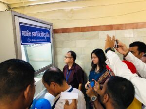 अब धरानको बीपी प्रतिष्ठानमा अत्याधुनिक मेसिन जडान, आफ्नो रिपोर्ट आफैं निकाल्न पाइने, लाइन बस्नुपर्ने झन्झट  नहुने