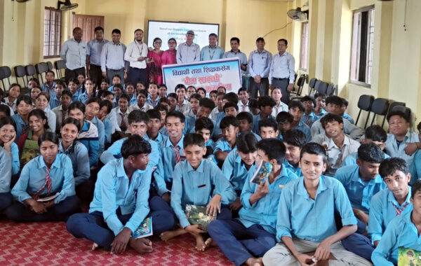 रत्न माविमा विद्यार्थी तथा शिक्षकसँग छलफल
